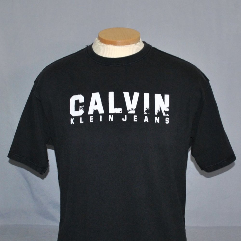 Vintage Calvin Klein Jeans Shirt Size Medium Spell Out Logo Tee - Picture 3 of 7